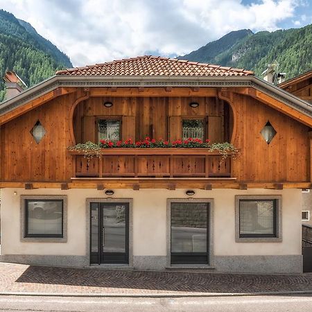 Апартаменты Casa Elena Рабби Экстерьер фото